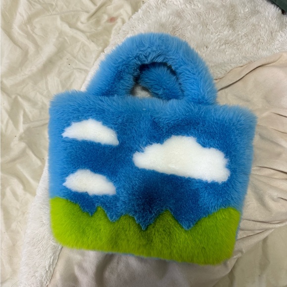 Fuzzy bag - Picture 1 of 3